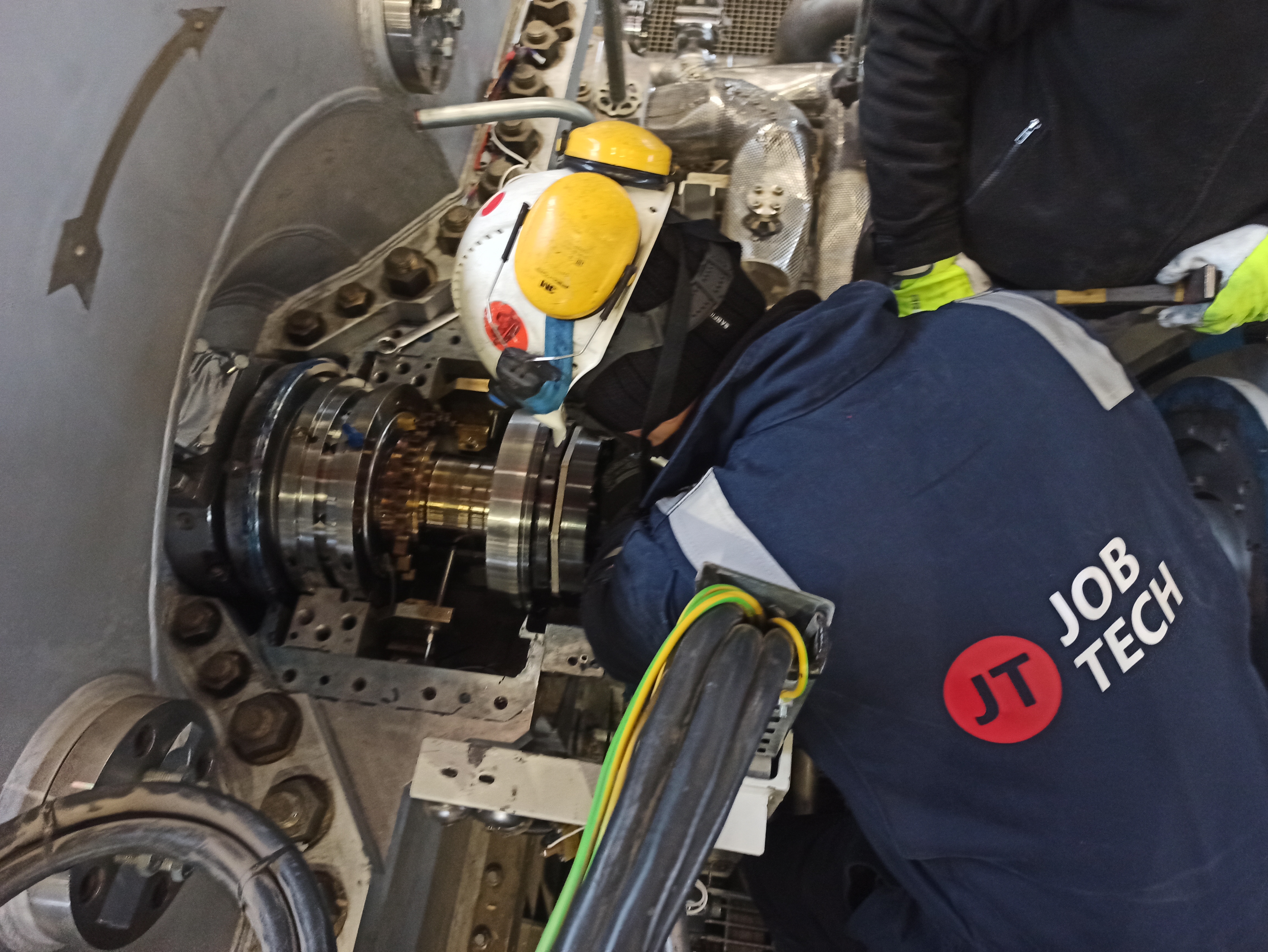 In-situ shaft repair